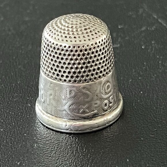 Antique Simons Bros. 1893 Columbian Exposition Sterling Silver Thimble Dtd 1892 - Picture 4 of 6